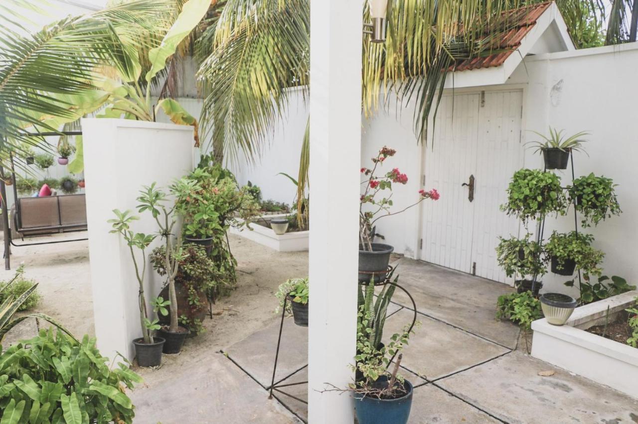אדו אטול Fiyala Homestay מראה חיצוני תמונה